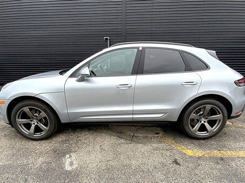 New 2025 Porsche Macan image 2