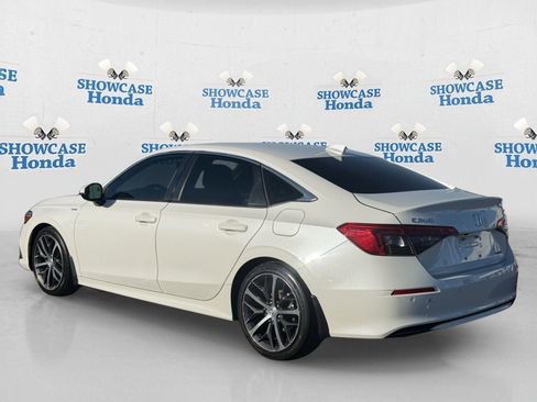 Used 2023 Honda Civic Touring image 5