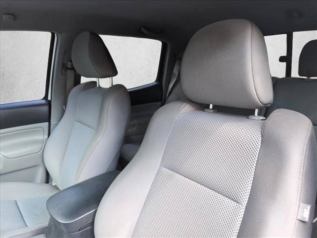 Used 2013 Toyota Tacoma 4x4 Double Cab w/ TRD Sport Pkg image 10
