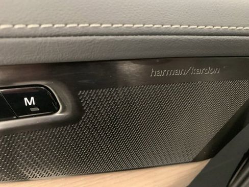 Certified 2025 Volvo XC90 B6 Plus image 12