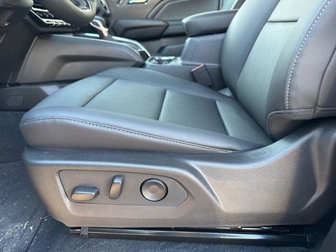 New 2026 GMC Canyon Elevation w/ Convenience Package image 20