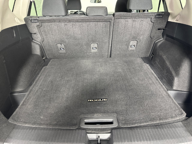Used 2024 Nissan Rogue S AWD/4WD image 19