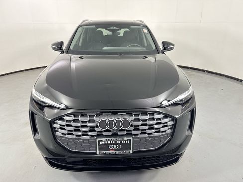 Used 2025 Audi Q5 Premium Plus w/ Premium Plus AWD/4WD image 4