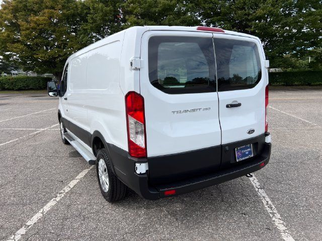 Used 2025 Ford Transit 250 Low Roof w/ Exterior Upgrade Package RWD image 8