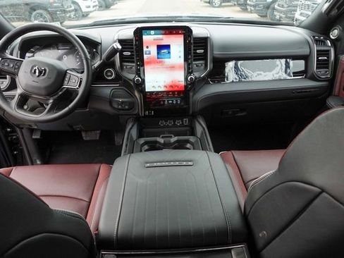 New 2026 RAM 2500 Limited AWD/4WD image 32