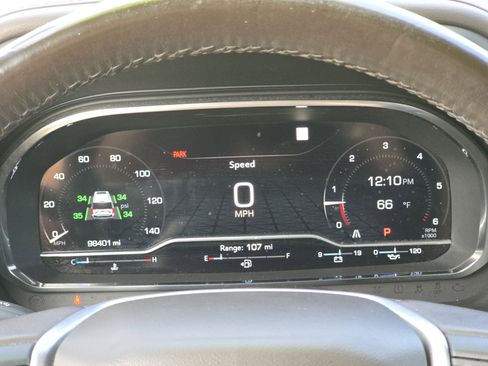 Used 2022 GMC Yukon XL SLT RWD image 36