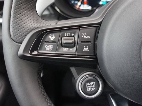 New 2024 Alfa Romeo Tonale Veloce image 19