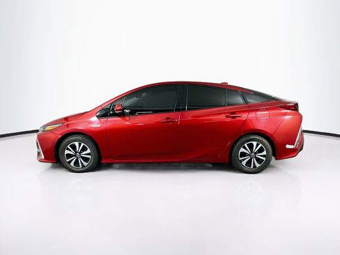 Used 2017 Toyota Prius Prime Advanced FWD image 4
