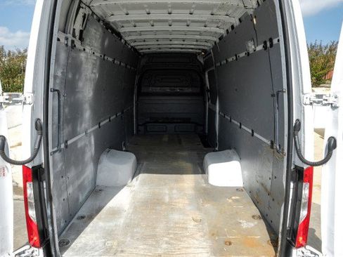 Used 2021 Mercedes-Benz Sprinter 3500 image 42