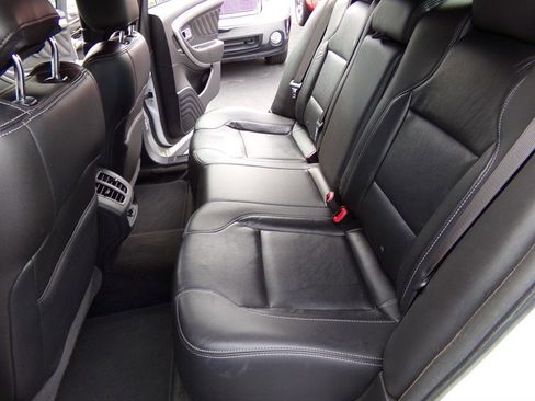 Used 2016 Ford Taurus SEL image 30