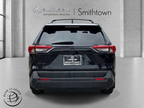 Used 2023 Toyota RAV4 XLE Premium AWD/4WD image 6