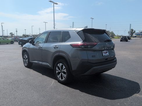 Used 2023 Nissan Rogue SV AWD/4WD image 7