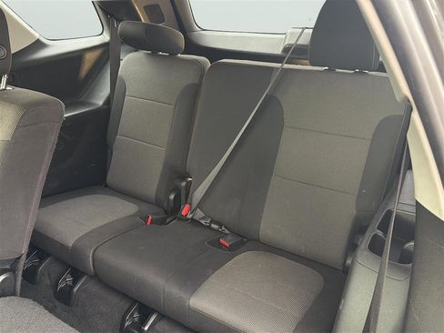 Used 2018 Chevrolet Traverse LT image 18