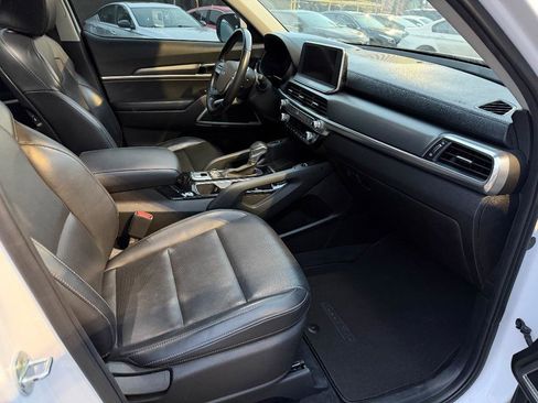 Used 2022 Kia Telluride S AWD/4WD image 19