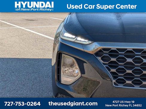 Used 2019 Hyundai Santa Fe SE w/ Cargo Package image 9