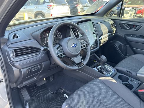 Used 2025 Subaru Forester Premium w/ Convenience Package #1 image 24