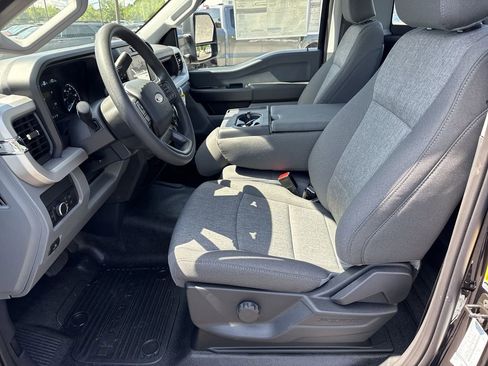 New 2025 Ford F350 XL w/ 360-Degree Camera Package image 9