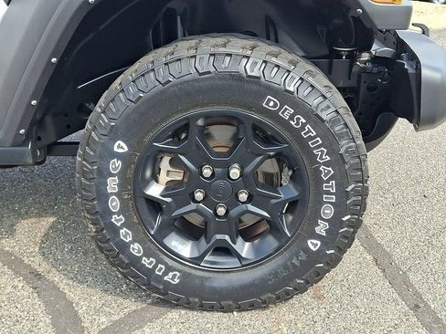 Used 2022 Jeep Wrangler Sport AWD/4WD image 10