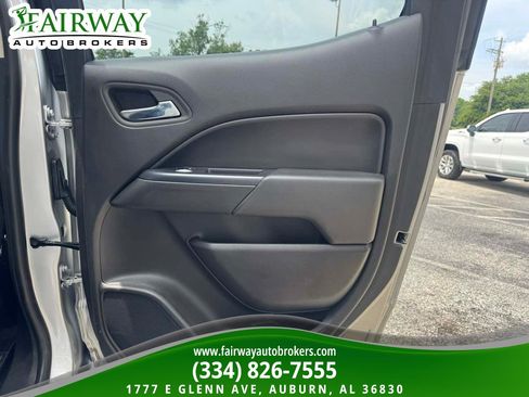 Used 2017 Chevrolet Colorado LT w/ LT Convenience Package RWD image 28