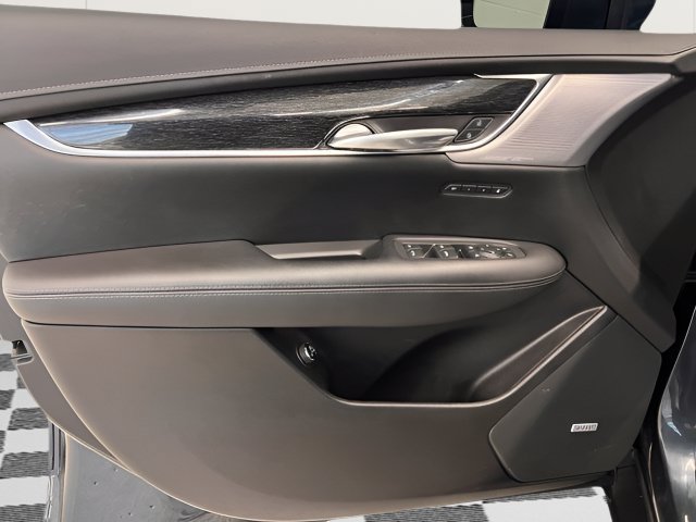Used 2021 Cadillac XT5 Premium Luxury AWD/4WD image 12