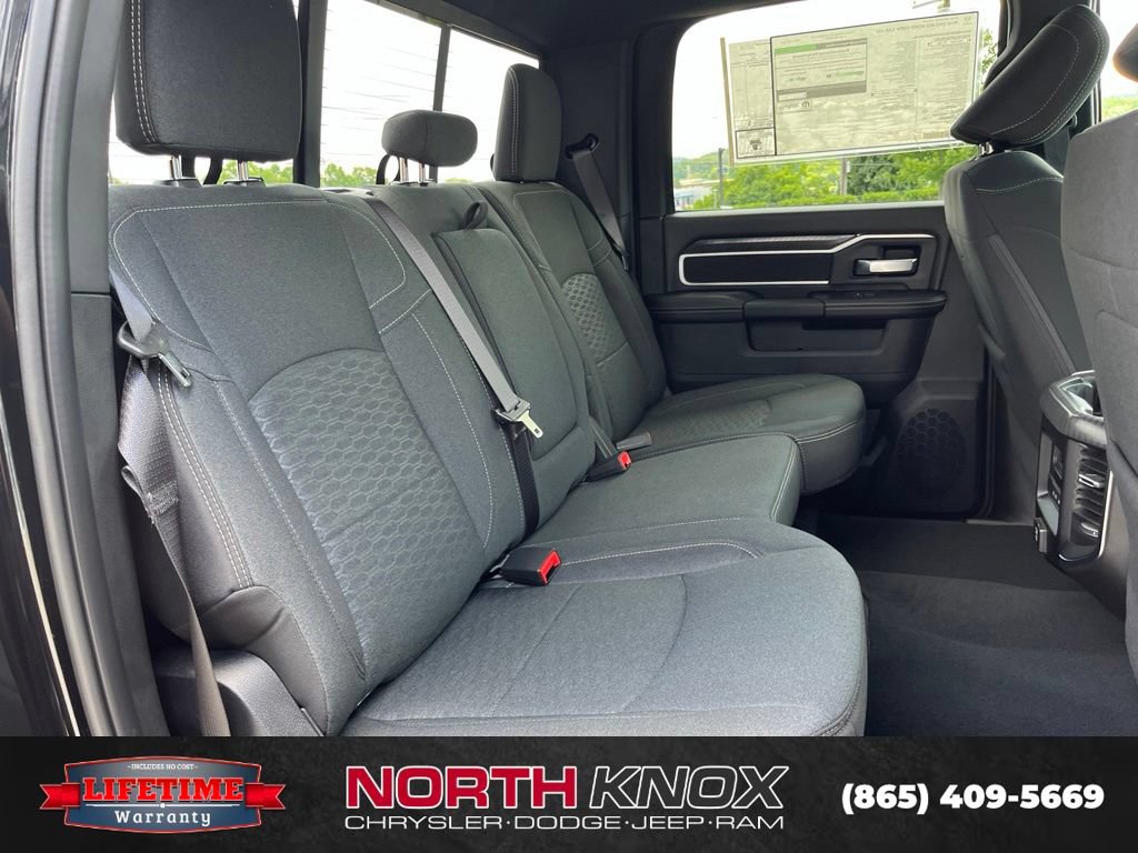 New 2026 RAM 2500 Big Horn AWD/4WD image 25