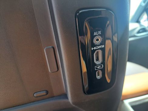 Certified 2022 Chrysler Pacifica Pinnacle FWD image 34