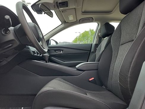 Used 2024 Honda Accord EX image 10