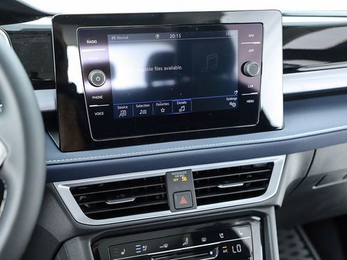 New 2025 Volkswagen Taos SEL image 26