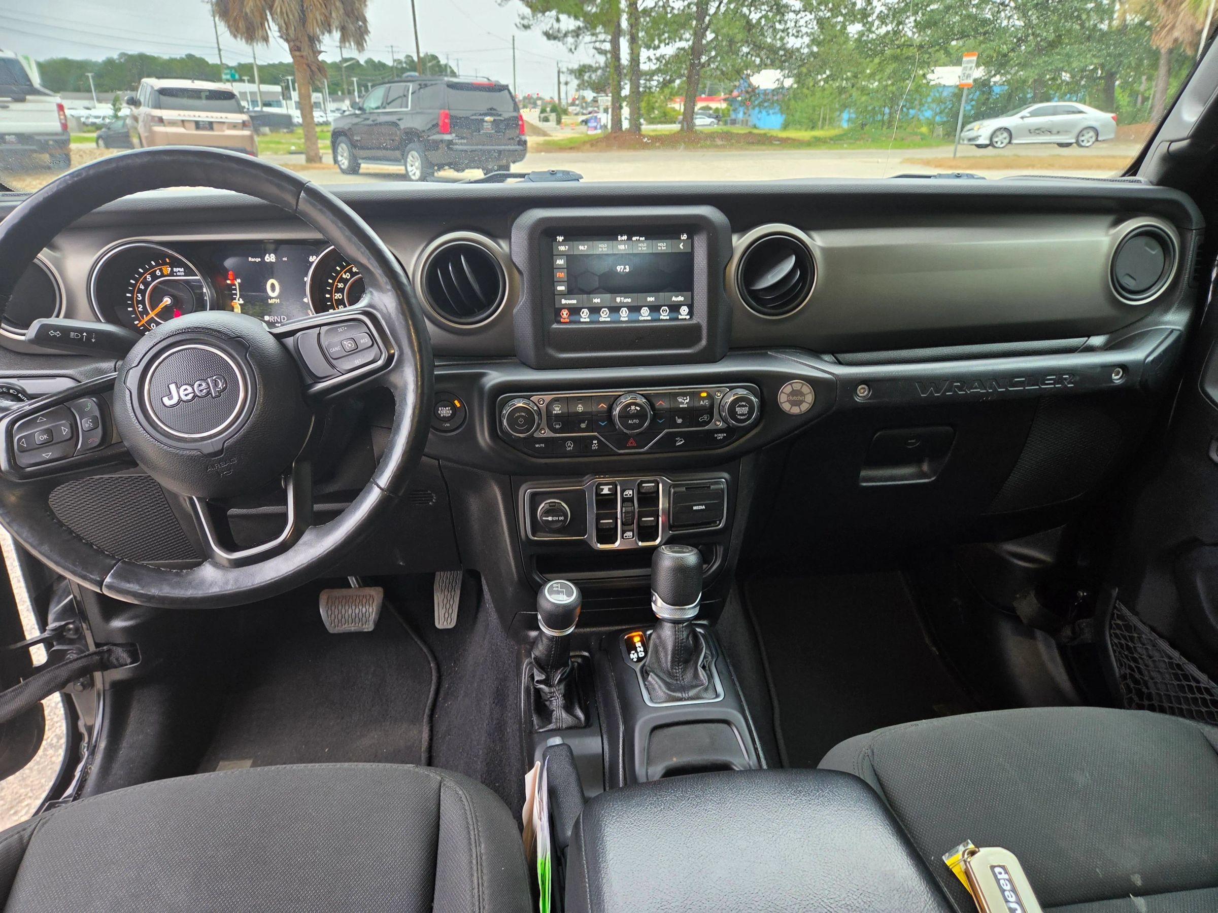 Used 2019 Jeep Wrangler Unlimited Sport S AWD/4WD image 22