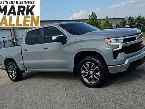 Used 2024 Chevrolet Silverado 1500 LT AWD/4WD image 2