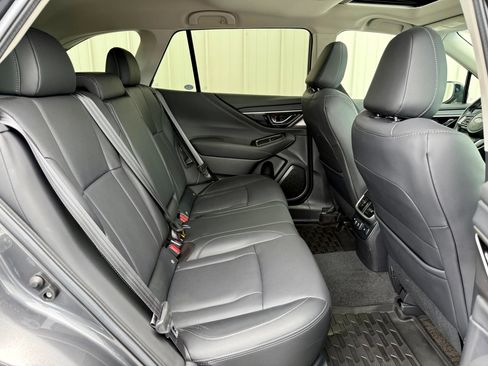 Used 2021 Subaru Outback Limited XT AWD/4WD image 37