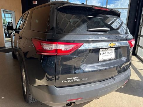 Used 2020 Chevrolet Traverse LS w/ LPO, Floor Liner Package AWD/4WD image 9
