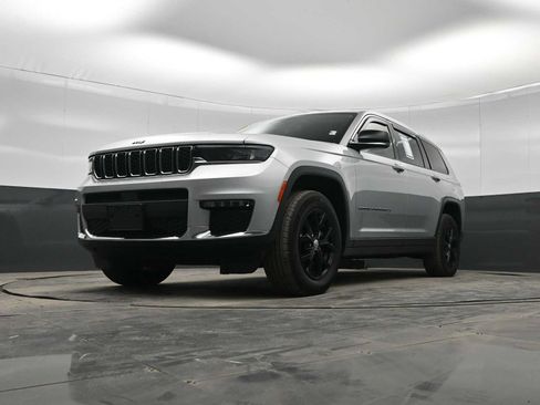 Used 2021 Jeep Grand Cherokee L Limited image 35