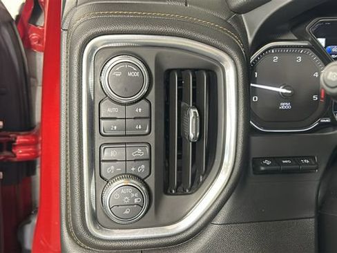 Used 2021 GMC Sierra 3500 AT4 w/ AT4 Premium Plus Package AWD/4WD image 19