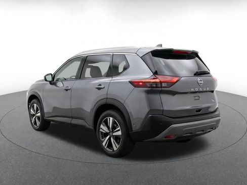 Used 2026 Nissan Rogue SL FWD image 7