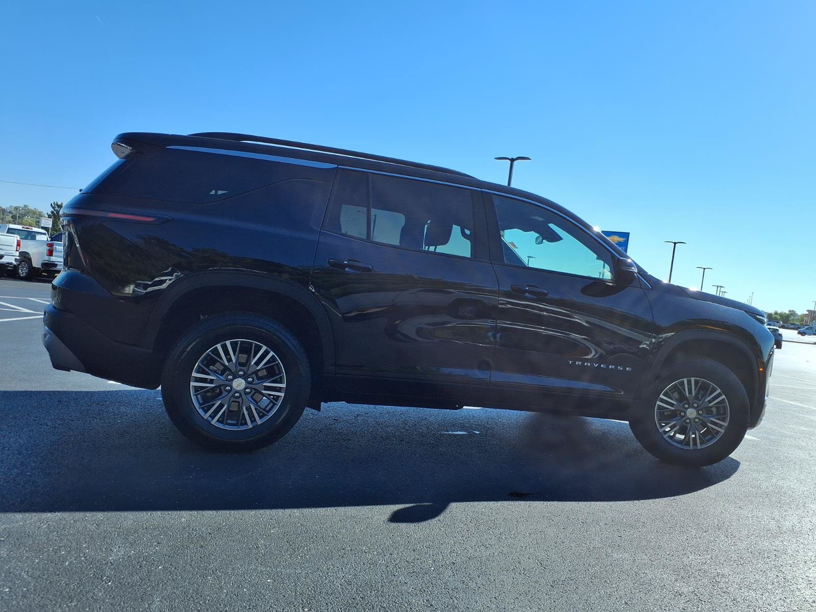 Used 2026 Chevrolet Traverse LT AWD/4WD image 31