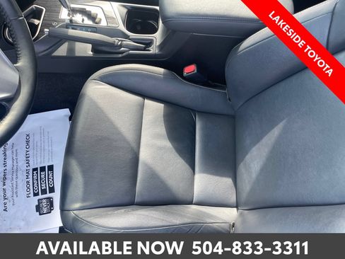 Certified 2018 Toyota RAV4 Limited FWD image 31