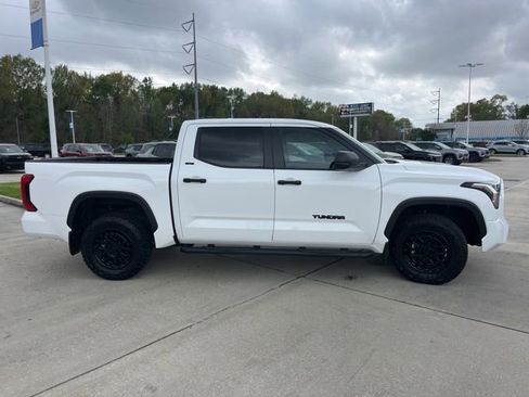 Used 2025 Toyota Tundra SR5 image 9