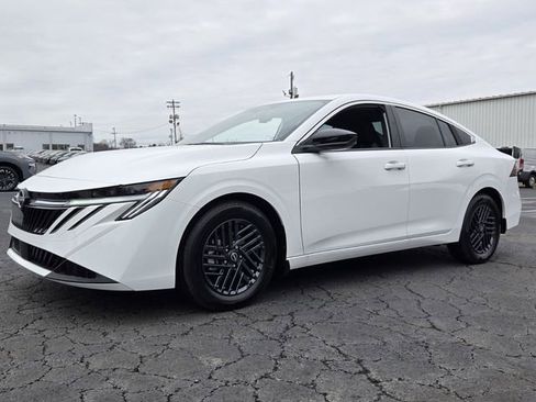 New 2026 Nissan Sentra SV w/ SV Convenience Package FWD image 4