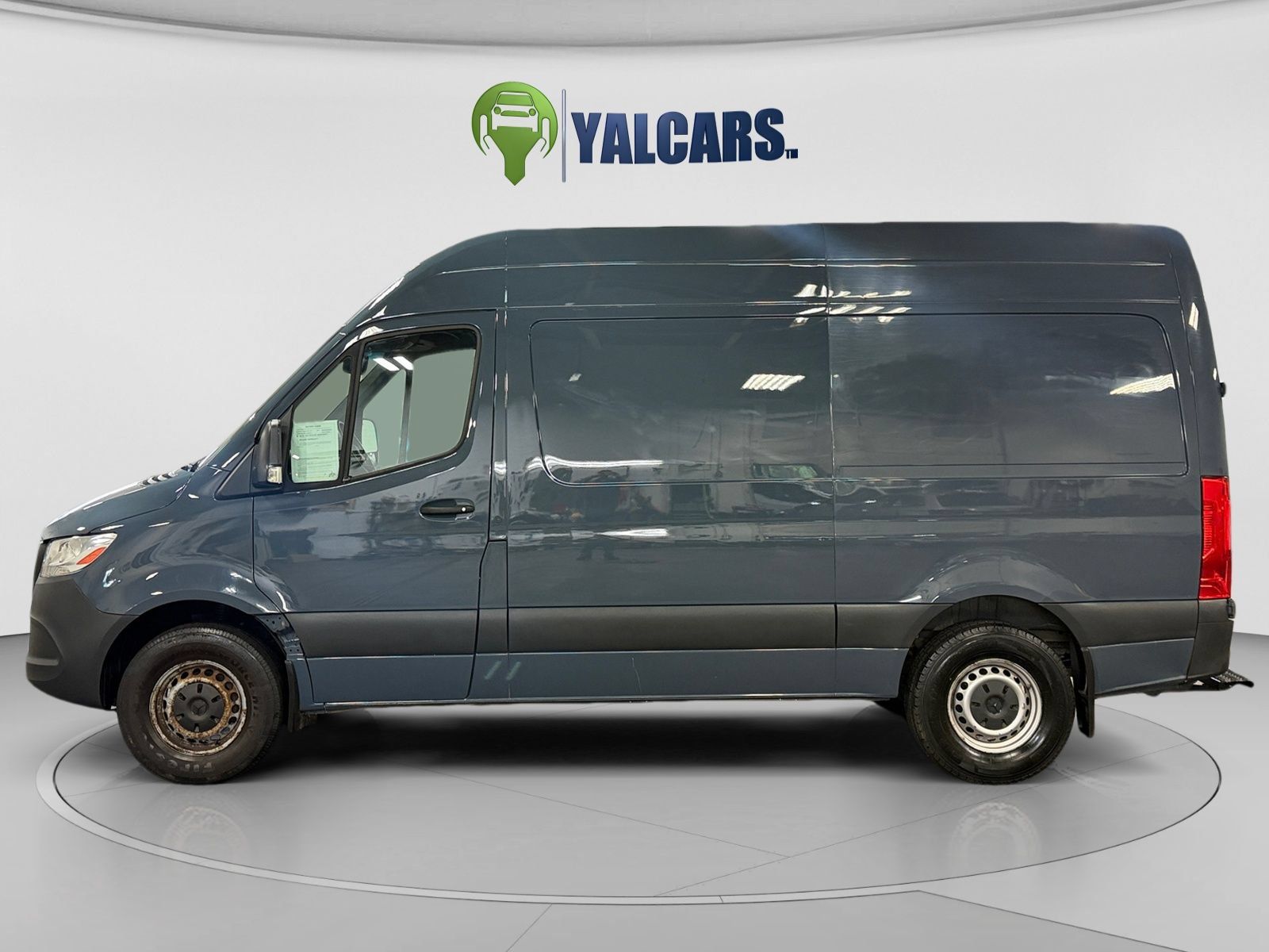 Used 2019 Mercedes-Benz Sprinter 144 image 2
