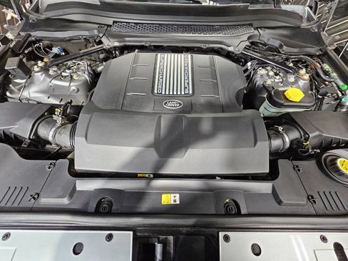 Used 2015 Land Rover Range Rover Supercharged image 36