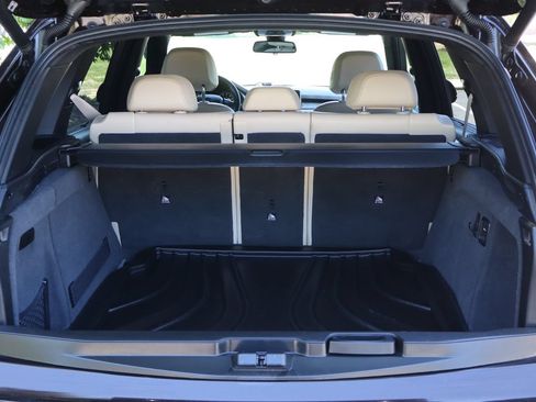 Used 2018 BMW X5 xDrive35i w/ Executive Package AWD/4WD image 14