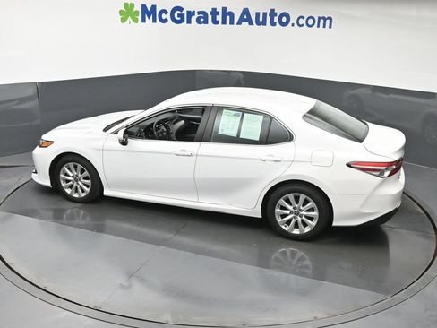 Used 2020 Toyota Camry LE w/ Convenience Package FWD image 24