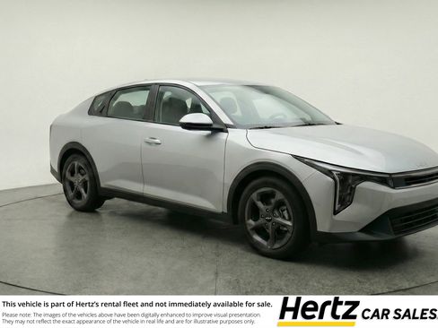 Used 2025 Kia K4 FWD image 1