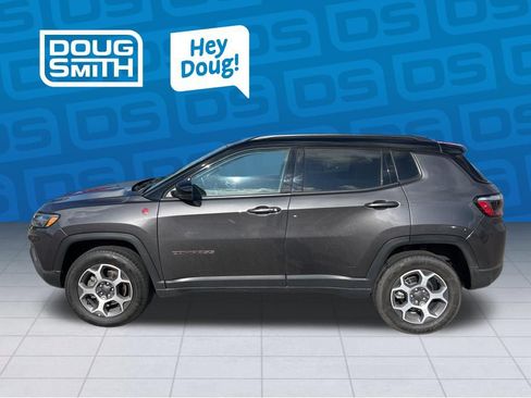 Certified 2022 Jeep Compass Trailhawk AWD/4WD image 2