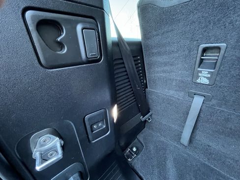 Certified 2024 Land Rover Defender 130 X-Dynamic SE image 35