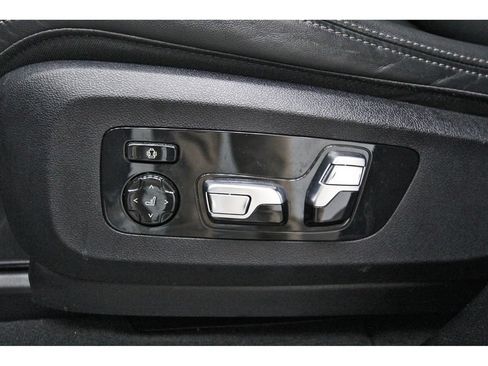 Used 2024 BMW X5 sDrive40i w/ Premium Package RWD image 32