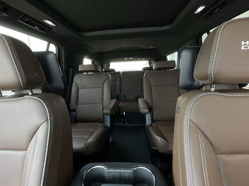 Certified 2024 Chevrolet Tahoe High Country w/ Premium Package 2 image 20