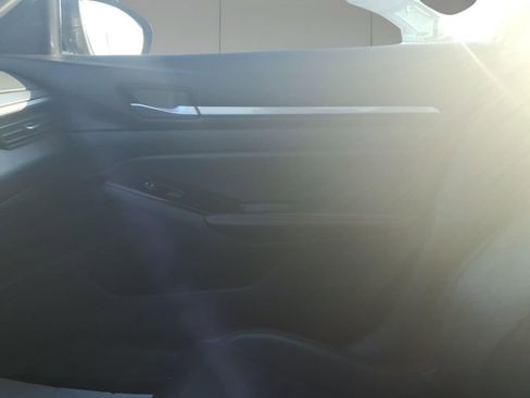 Used 2024 Nissan Altima 2.5 SR image 23