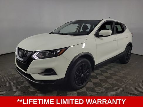 Used 2021 Nissan Rogue Sport S FWD image 3